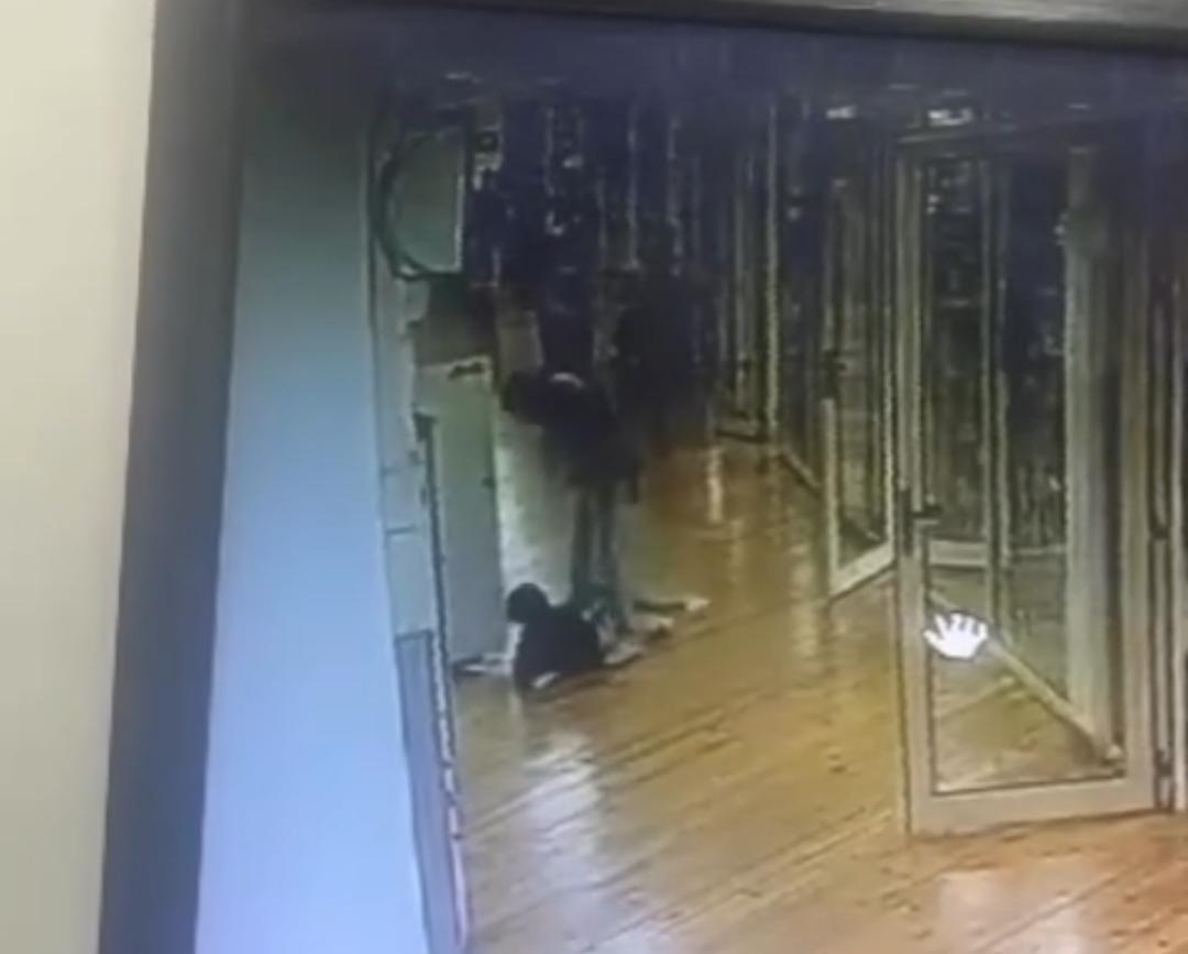 Мужчина избил 7-летнего ребенка