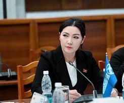 Жамиля Исаева вице-спикерликтен кетти