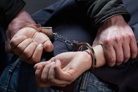 Адамды уурдап барып сабап, акчасын, телефонун тартып алышкан