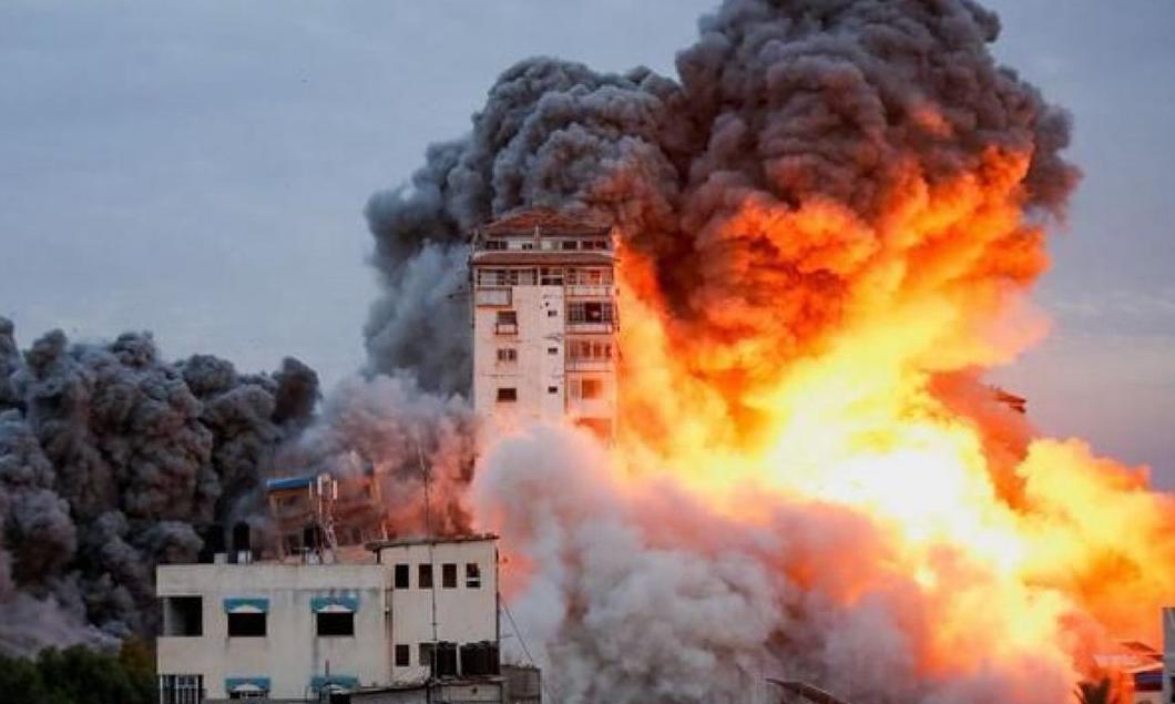 Конфликт на Ближнем Востоке: Кыргызстанцам рекомендуют воздержаться от поездок в Израиль и Ливан