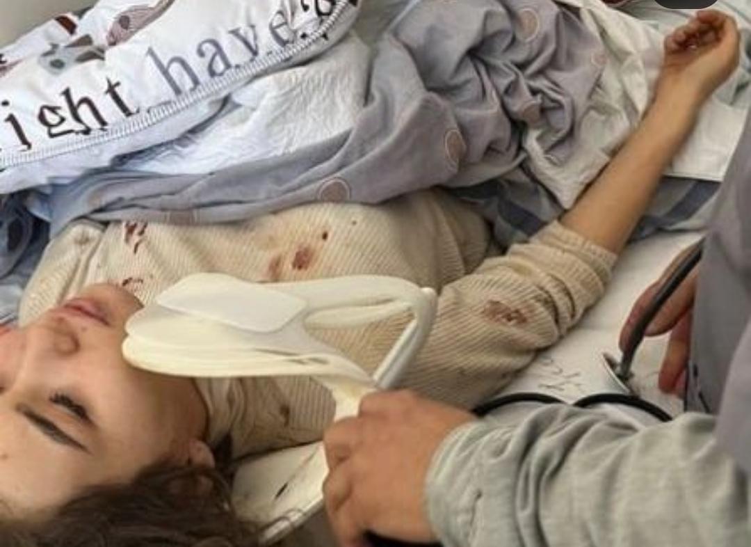 Блогер Арген менен Аружан жол кырсыгына кабылышты