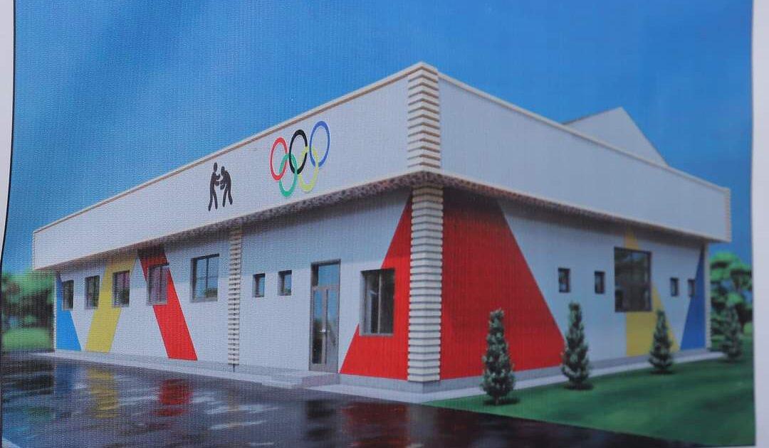 Ош шаарында муниципалдык күрөш залы курула баштады