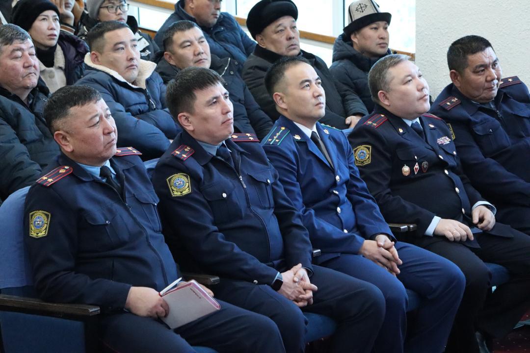 ИИМ Ысык-Көл университетинде жол кырсыктарын алдын алуу боюнча иш-чара өткөрдү. (Сүрөт)