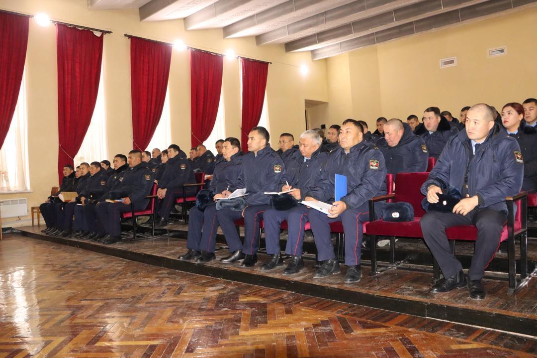 Жаңы жыл майрамы учурунда&nbsp; коопсуздук күчөтүлөт. (Сүрөт)