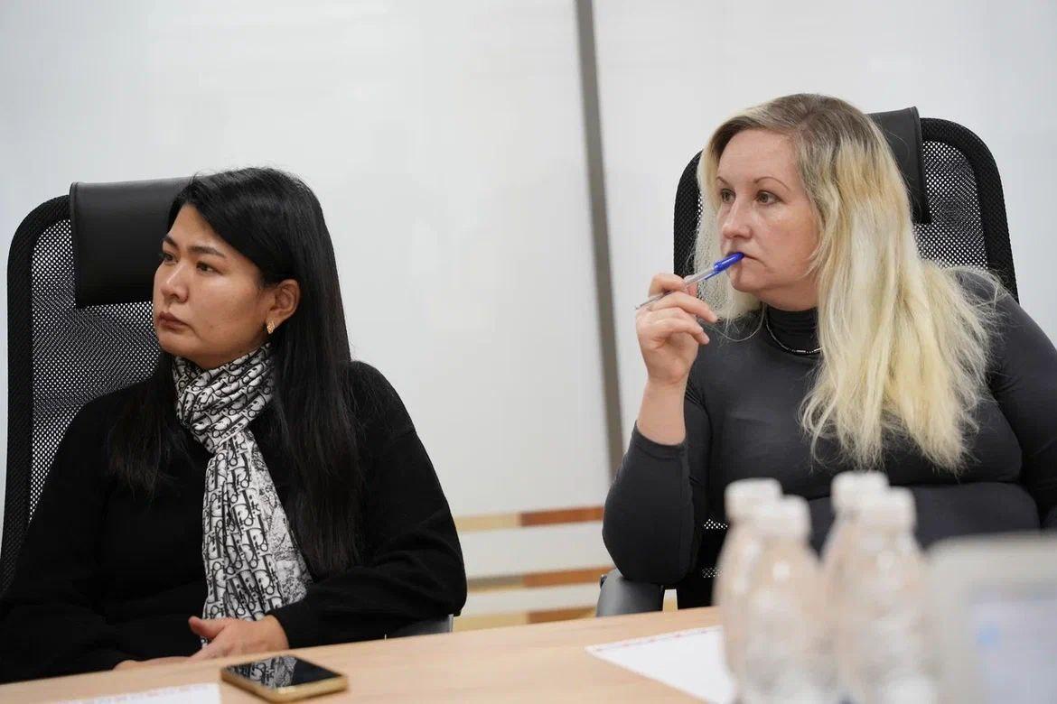 &ldquo;Евразия. Кыргызстан&rdquo; коомдук фонду журналисттер үчүн ачык эшиктер күнүн өткөрдү. (Сүрөт)