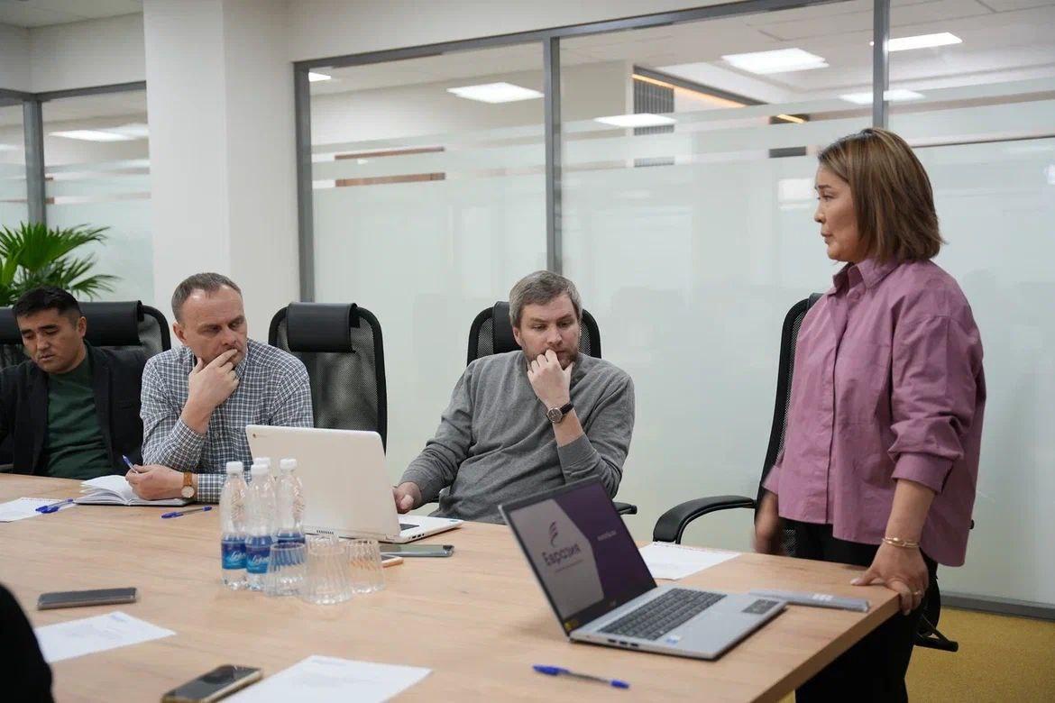 &ldquo;Евразия. Кыргызстан&rdquo; коомдук фонду журналисттер үчүн ачык эшиктер күнүн өткөрдү. (Сүрөт)