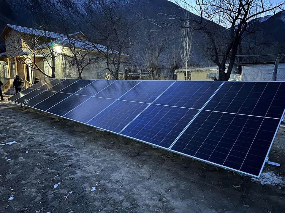 Зардалы айылына электр жарыгы берилди. (Сүрөт)