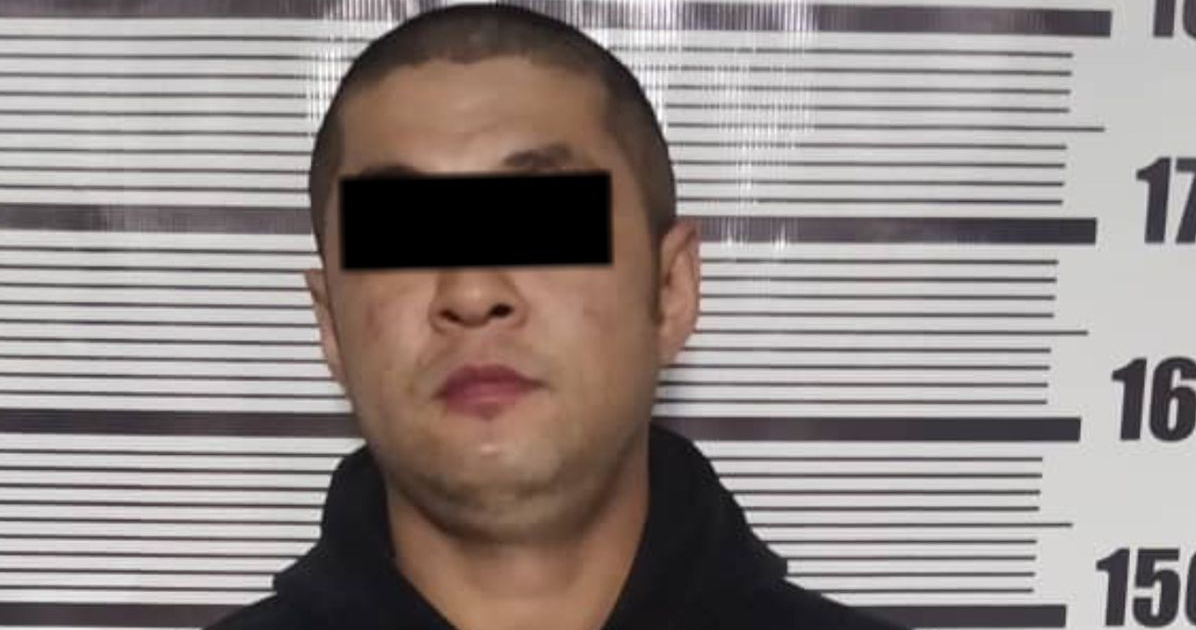 Бишкекте алып баруучуларды&nbsp; микрофон менен урган активист Илимбек Исраилов кармалды