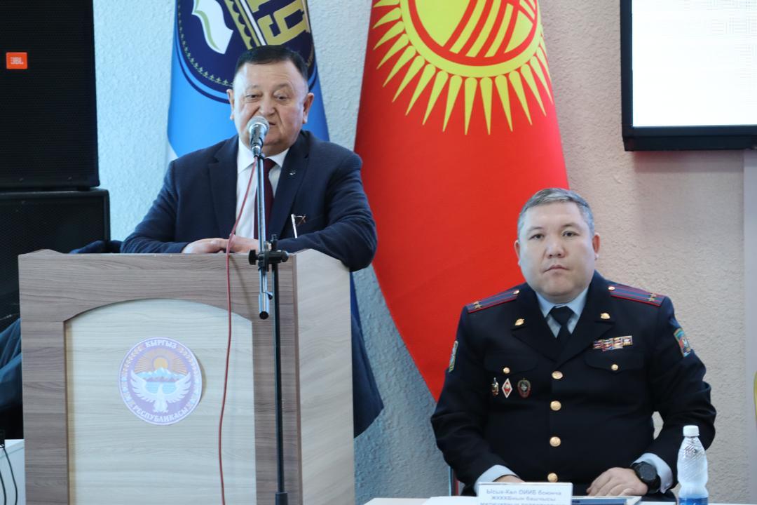 ИИМ Ысык-Көл университетинде жол кырсыктарын алдын алуу боюнча иш-чара өткөрдү. (Сүрөт)