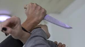 Нарында аялын бычактаган жарандын иши сотто каралууда