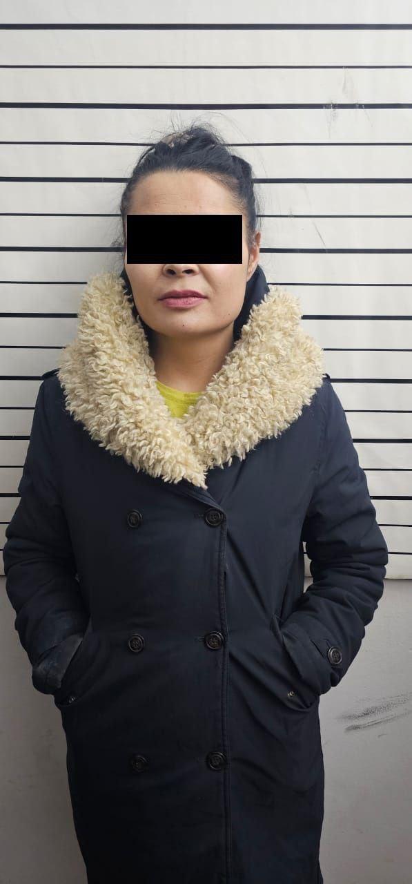 Сокулук районунда интимдик кызмат көрсөткөн сойкукананын ишмердүүлүгүнө бөгөт коюлду (Сүрөт)