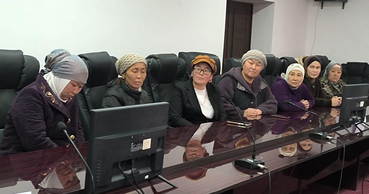 Баткенде 14 эне "Баатыр эне" жана "Эне даңкы" сыйлыктары менен сыйланды