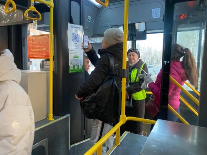 Бишкекте коомдук муниципалдык транспортто канча котролер иш алып барууда?