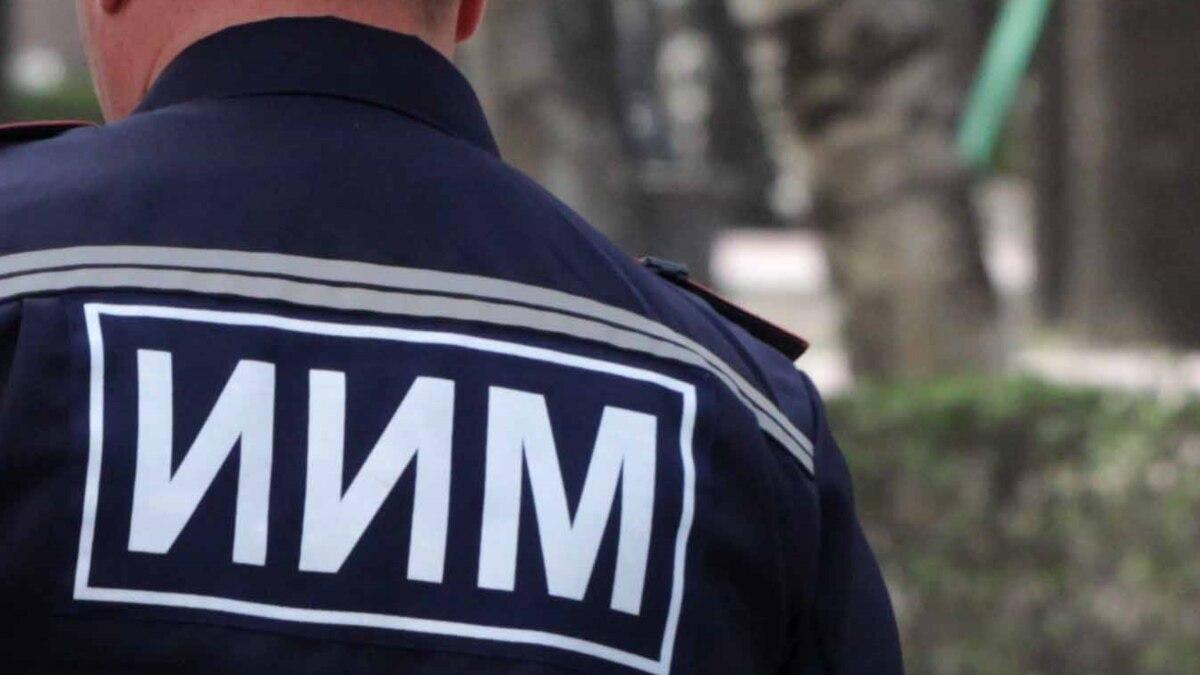 Бишкекте милиционер баңгизат менен кармалды