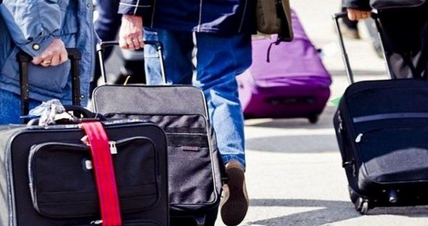 "326 миң үйдү кыдырышкан". Кыргызстанда&nbsp;88 миң баланын ата-энеси миграцияда экенин аныкталды