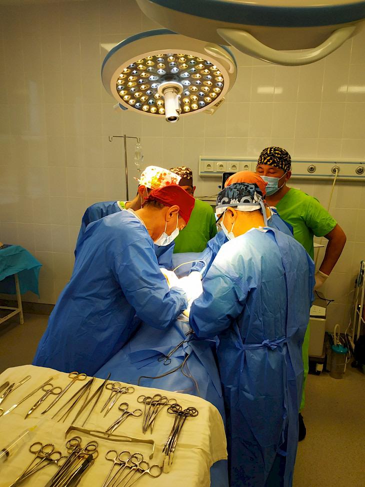 Кыргызстанда биринчи акысыз бөйрөк алмаштыруу операциясы жасалды&nbsp;