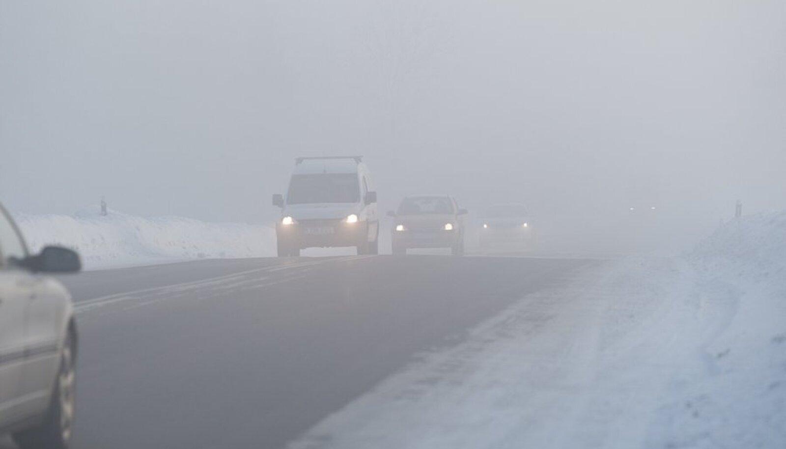 Бишкек-Алматы жолунда унаалардын кыймылы убактылуу токтотулду