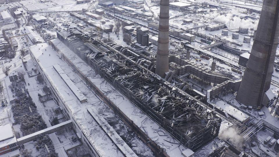 Бишкек ЖЭБин калыбына келтирүүгө бир топ курулуш компаниялар көмөктөшөт. Тизме: