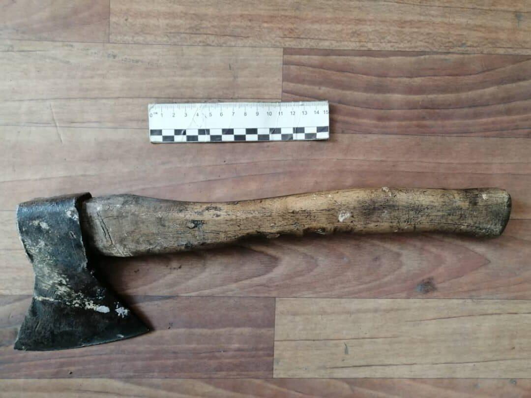 Ош облусунун Кара-Суу районунда опузалап акча талап кылган жаран кармалды (Фото)