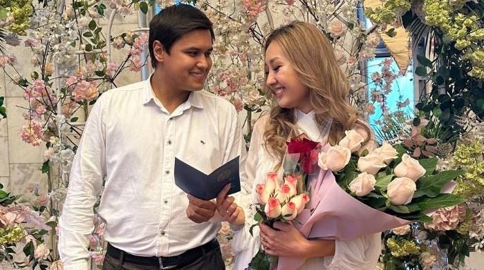 Бир күндө өлкө боюнча 184 түгөй никесин расмий каттады