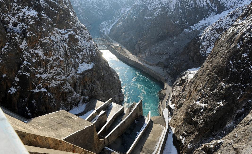 Токтогул суу сактагычында суу 11 млрд кубтан төмөндөдү