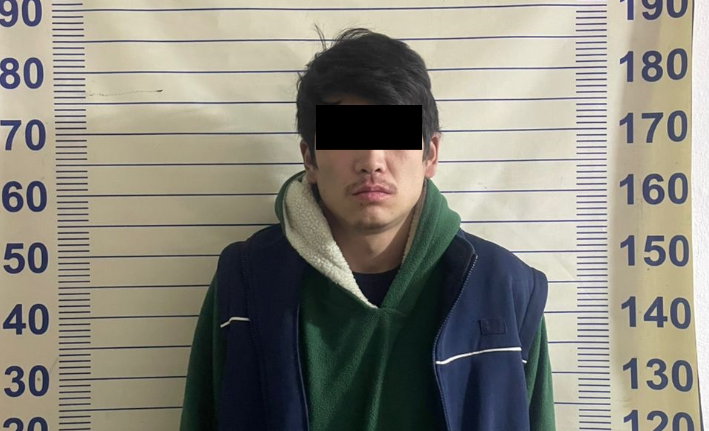 Чүйдө мектепке өрт койгон деп шектелип 26 жаштагы жаран кармалды