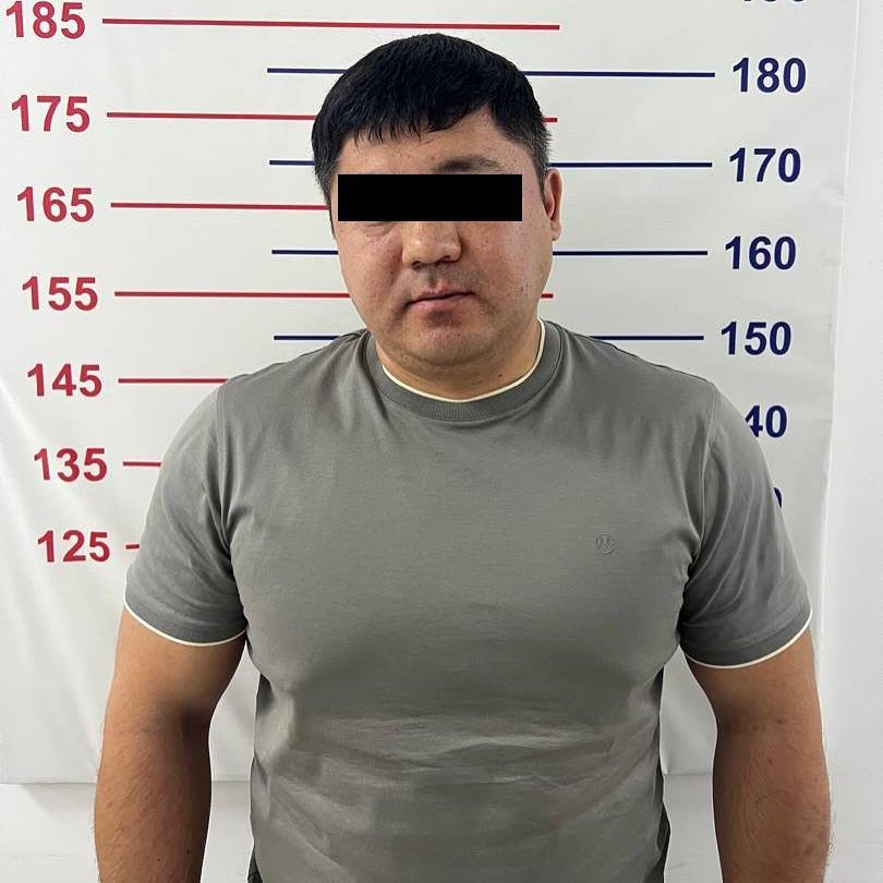 УКМКнын мурдагы кызматкери алдамчылыкка шектелип кармалды