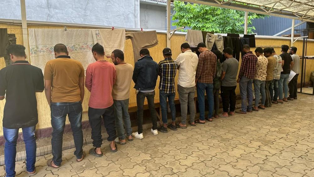 Кыргызстанда мыйзамсыз жүргөн 16 чет өлкөлүк кармалды