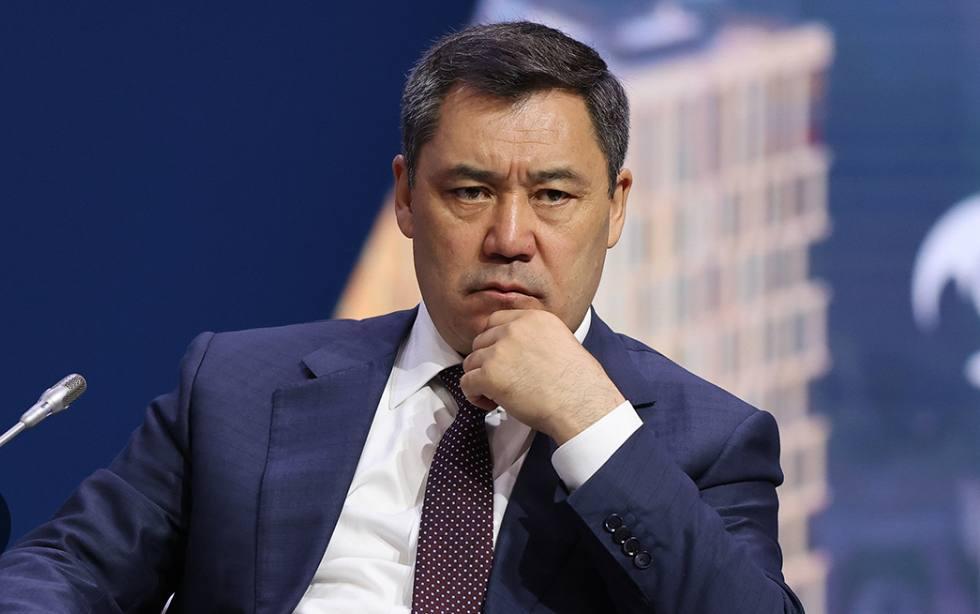 "Кимиңер уурдасаңар камаласыңар&rdquo;-Президент чиновниктерге кайрылды