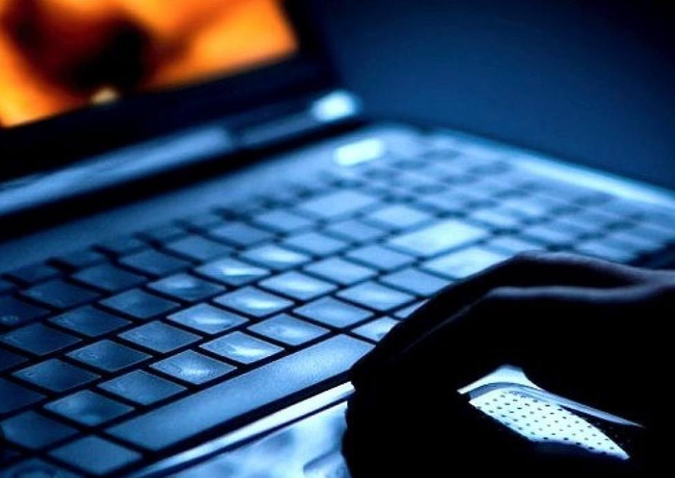 Кыргызстанда порно сайттарга кирүүгө бөгөт коюлат