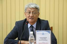 Алмазбек Акматалиев Президентке караштуу Мамлекеттик башкаруу академиясынын ректорлугунан бошотулду
