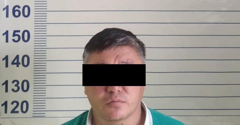 Кара-Көл шаарында адам өлтүрүүгө шектелген жаран кармалды