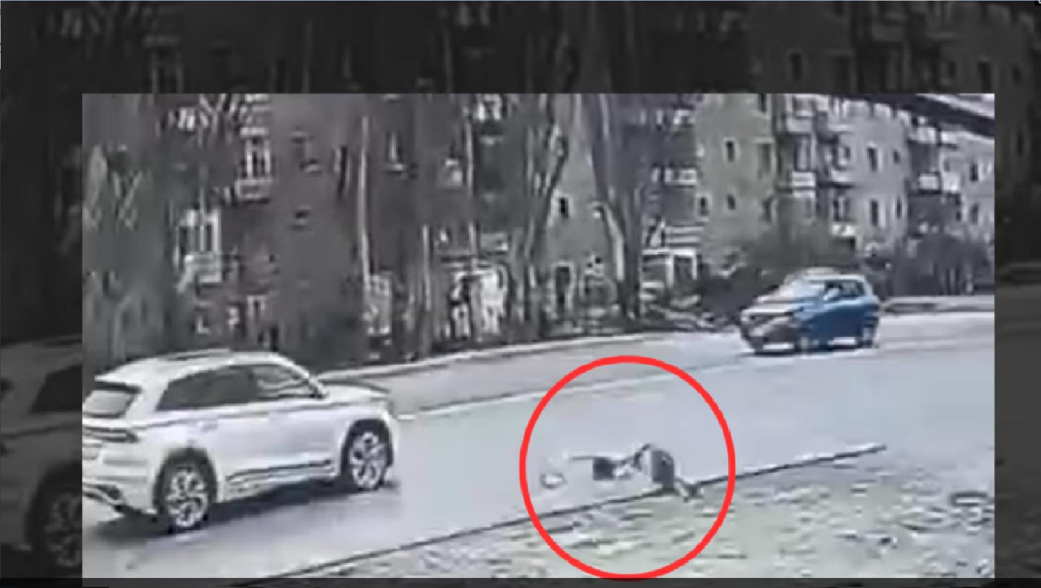 Балыкчы: 12 жашар кызды сүзүп кеткен мурдагы милиция кызматкери абактан бошотулду