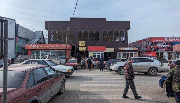 &nbsp;Караколдогу &ldquo;Бугу&rdquo; жана &ldquo;Макиш&rdquo; соода базарлары мэриянын карамагына өттү