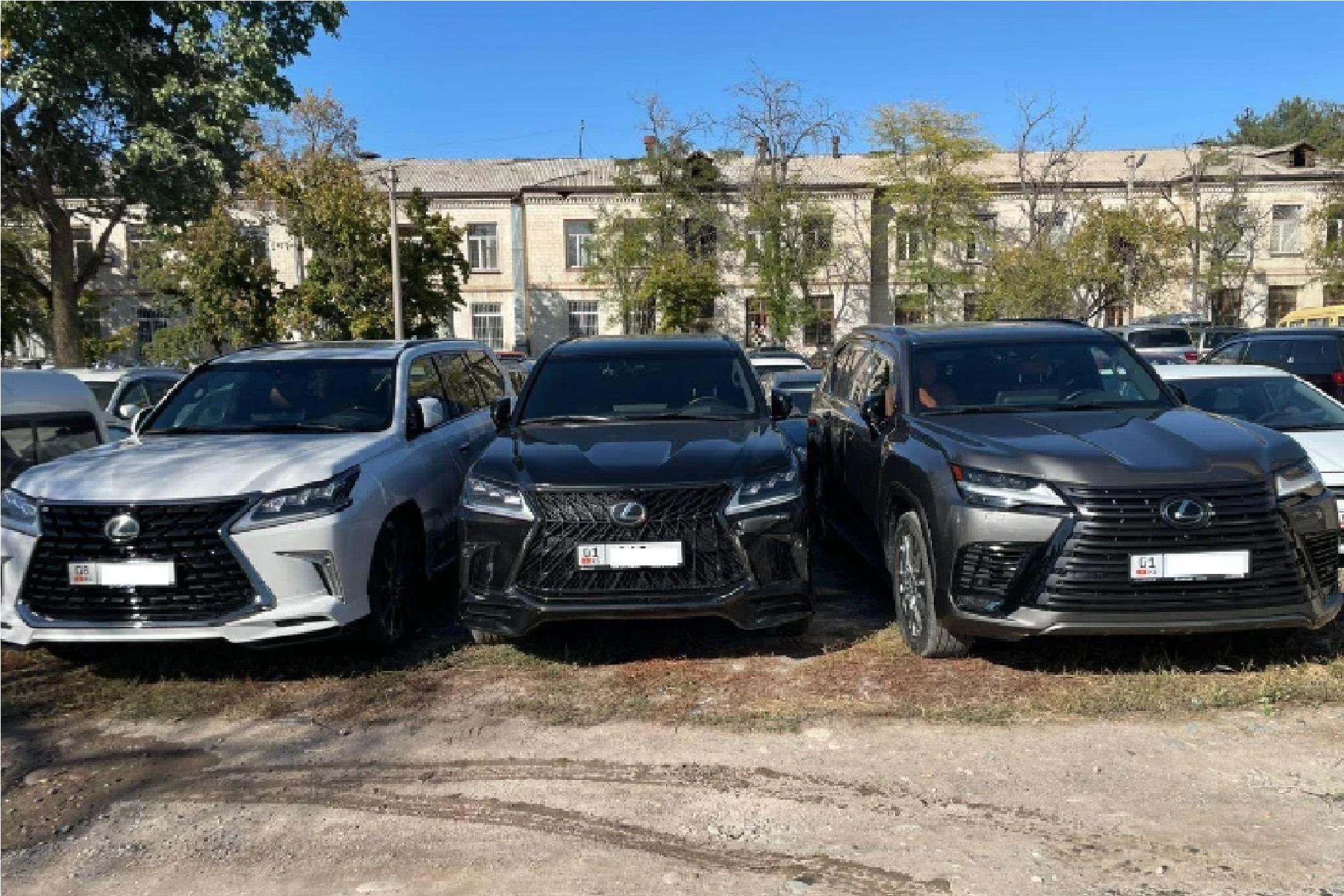 Жаратылыш министрлигинин 2 кызматкеринин мүлктөрү мамлекетке конфискацияланды&nbsp;