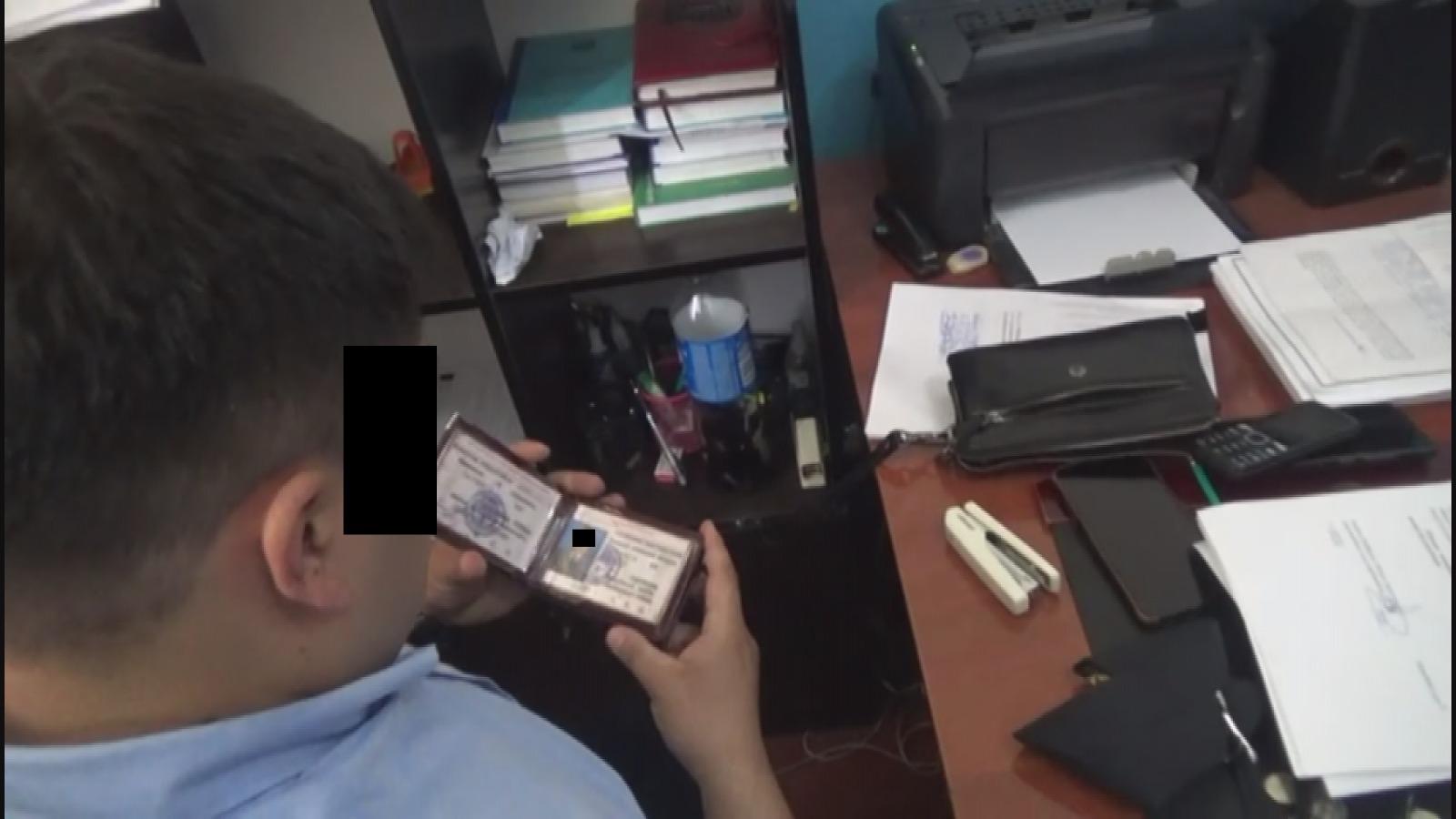 Ошто УКМК кармаган тергөөчү эсин жоготуп, ооруканага түштү