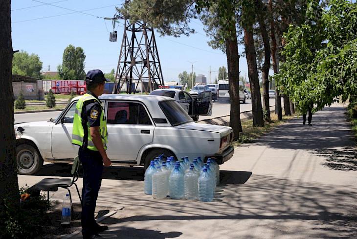 Бишкекте күйүүчү майды мыйзамсыз саткандарга айып салынды