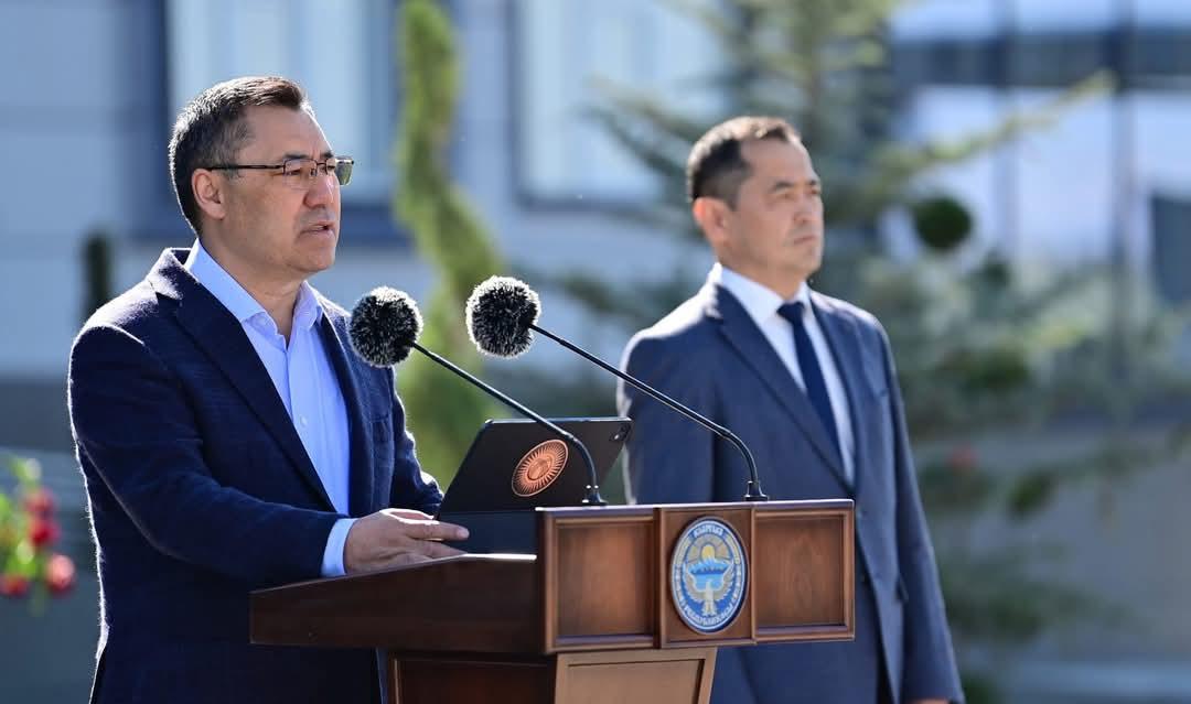 Садыр Жапаров: Ташиевдердин үй-бүлөсү мунай базасын сатып, оорукана салды