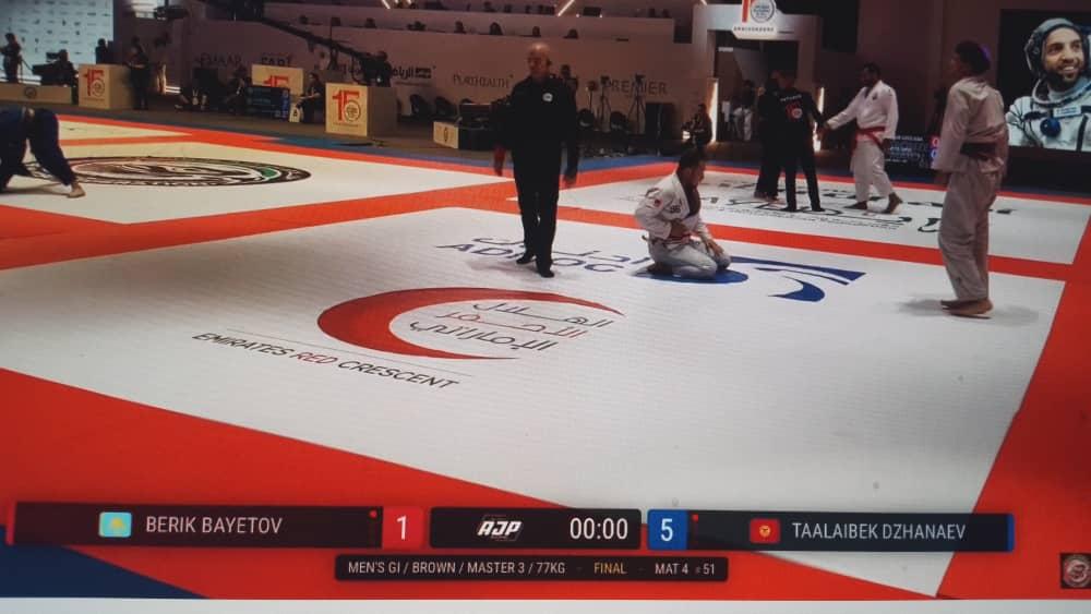 УКМКнын 9-кызматынын кызматкери джиу-джитсу боюнча дүйнө чемпионатында 1-орунду ээледи