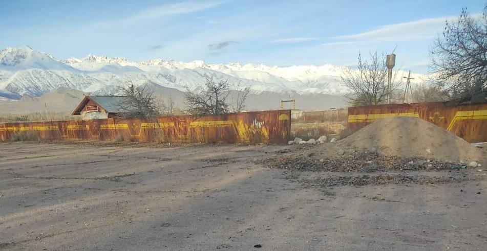 УКМК "ЦУМ- Айчүрөк" соода борборунун ээсине издөө жарыялады (сүрөт)