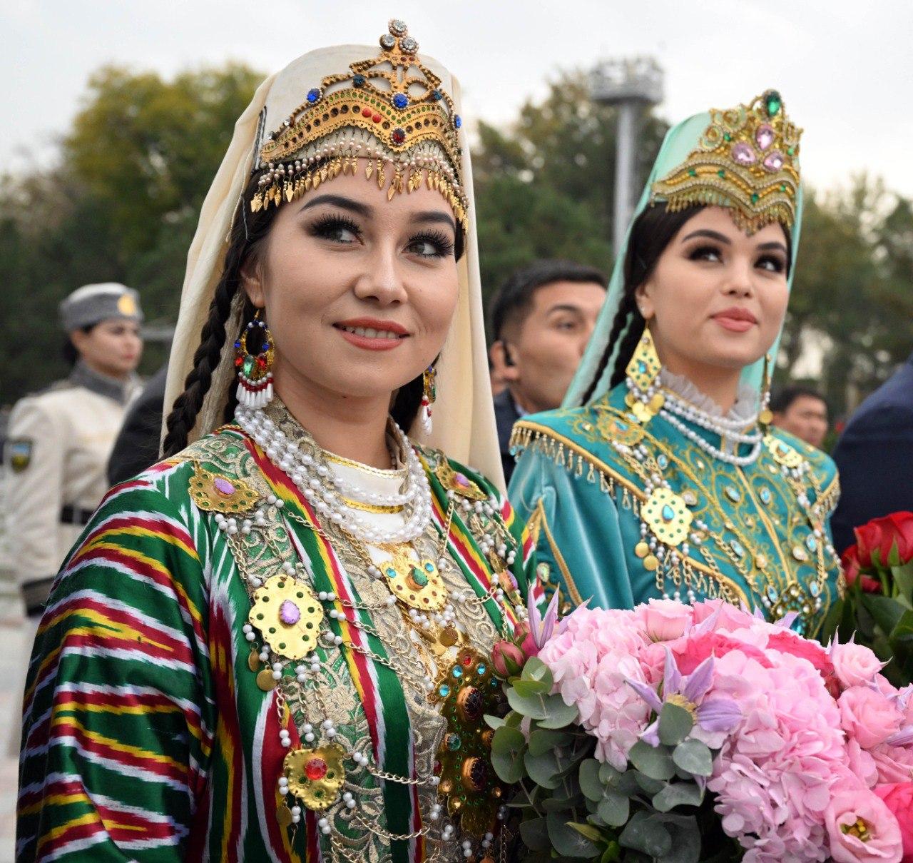 Президент Садыр Жапаров иш сапары менен Ташкентке барды (сүрөт)