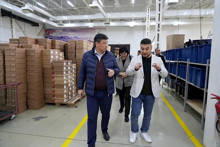 Сокулуктагы фабрика жылына 1 млн жуп бут кийим чыгарууну көздөөдө