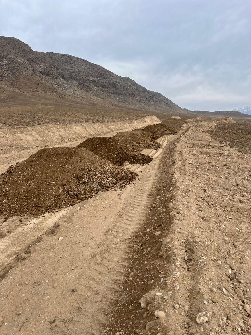 &nbsp;Зардалы айылына бара турган жолдорду кеңейтүү жумуштары жүрүп жатат