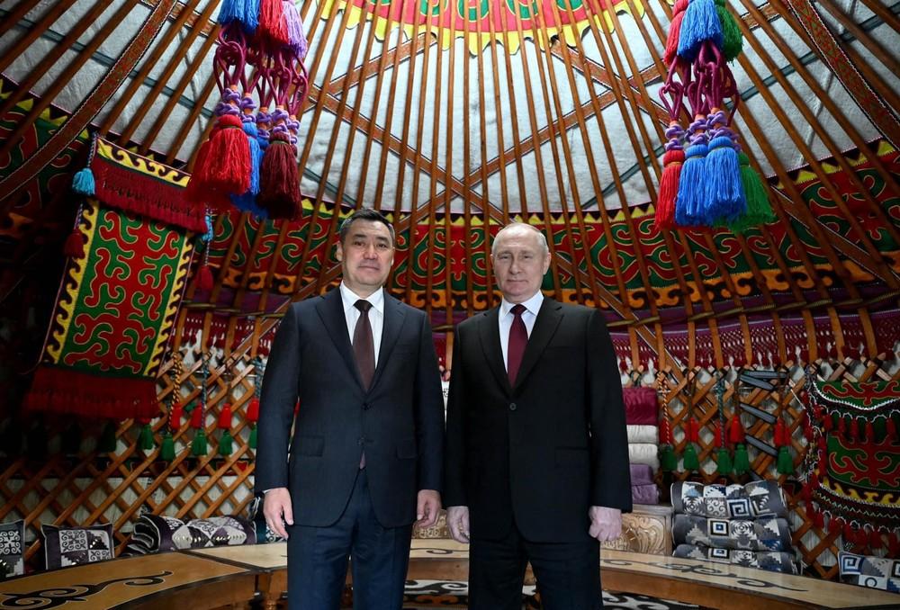 Путин: Кыргызстанга күйүүчү май былтыркыдай көлөмдө жөнөтүлөт