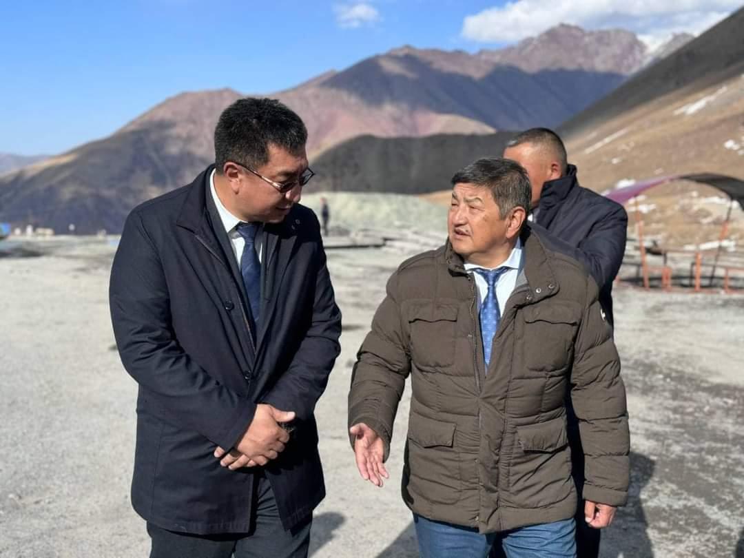 Акылбек Жапаров поручил построить смотровую площадку для туристов на перевале&nbsp; Тоо-Ашуу