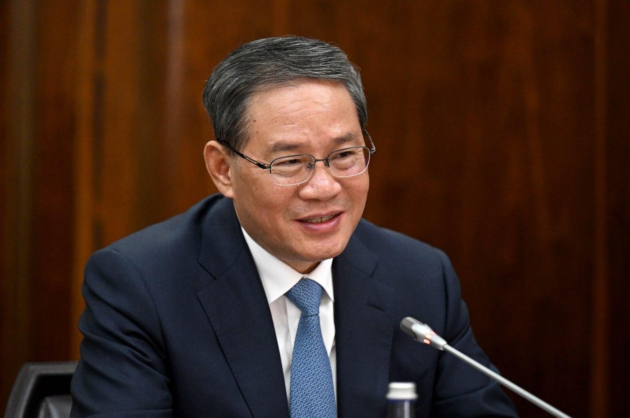 Садыр Жапаров Кытайдын Мамкеңешинин премьери Ли Цянды кабыл алды