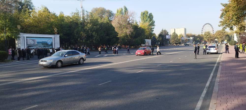 Жогорку сот, Ленин райондук соту жана Санарипти өнүктүрүү министрлигинин имараттарына бомба коюлганы кабарланды (видео)