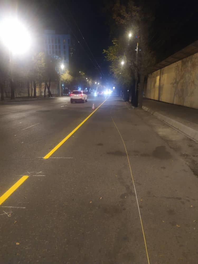 Бишкектеги чоң көчөгө коомдук транспорт үчүн өзүнчө тилке чийилүүдө