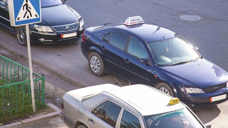 Бишкекте таксилерге көзөмөл күчөтүлөт